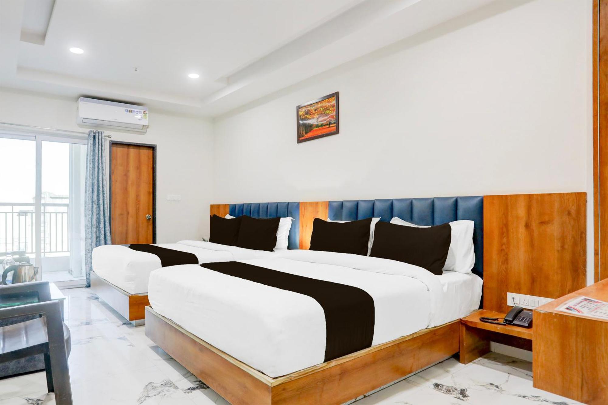 Super Townhouse Ambaji Formerly Hotel Kardhar Inn Екстер'єр фото